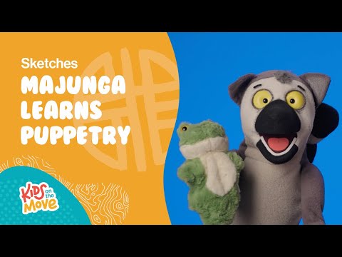 Majunga Learns Puppetry