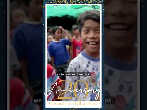 In 2013, Nick Vujicic visited an orphanage in Cambodia for children living with HIV/AIDS.