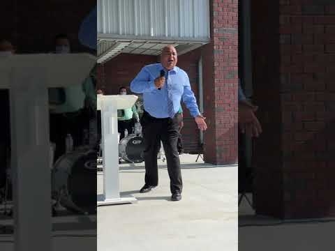 Preacher Jimmy Hunt preaching a message titled "God Can" taken from Genesis 18:9-14.