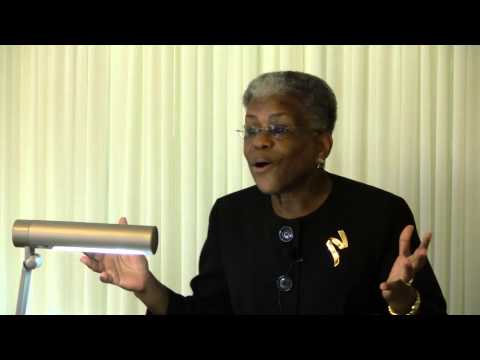 The Wise & Foolish Builder - Matthew 7:24-27 - Mar. 15, 2015